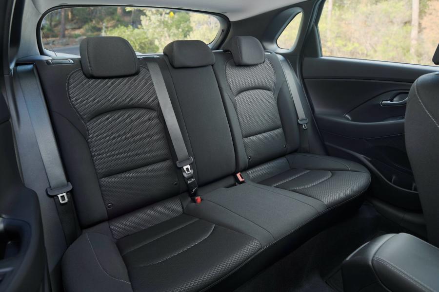 Интерьер Hyundai i30 Go (PD) 2017 года  (AU) (фото 11 из 34)